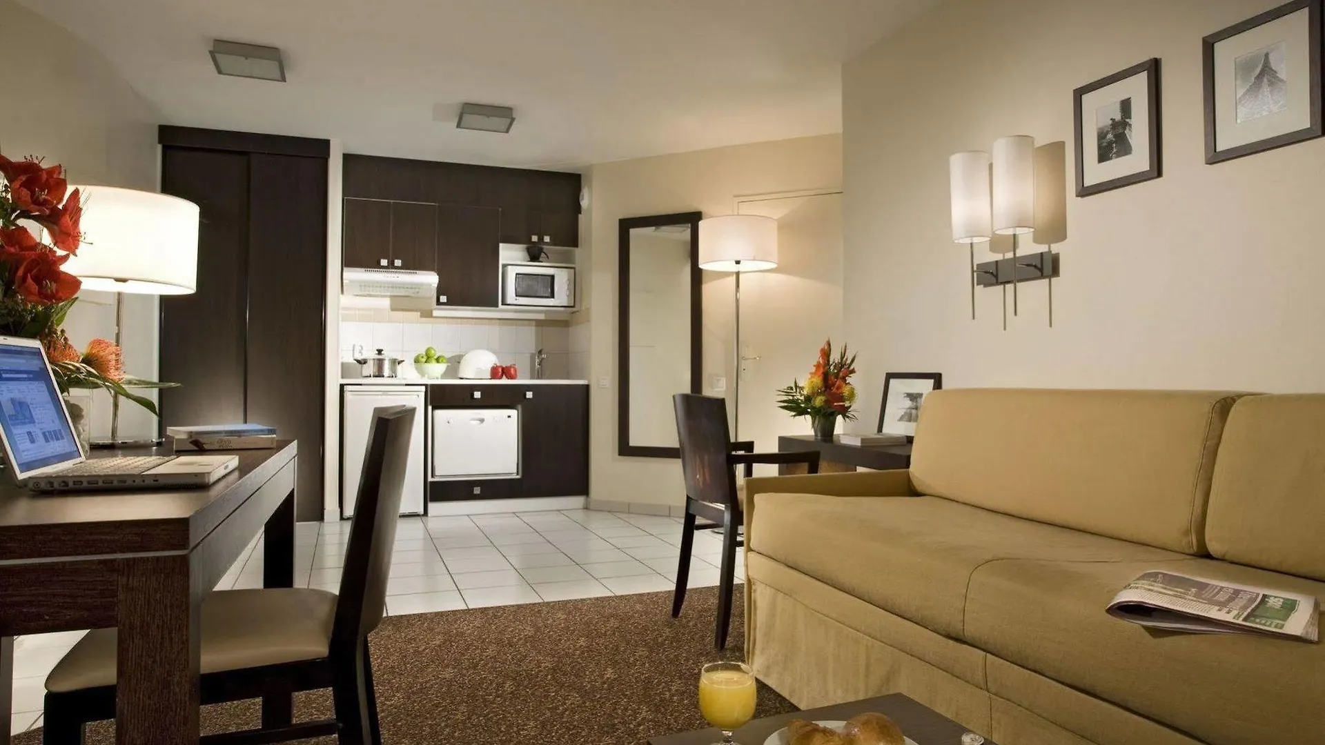 Aparthotel Citadines Republique 3*